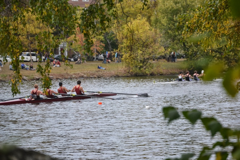 MV4 coming down the course.JPG
